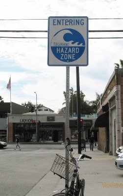 tsunami zone sign venice california