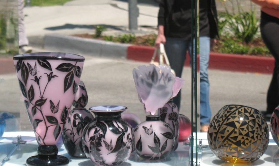 Farewell to the art fair!  They’re vanishing across Los Angeles but I found one in Toluca Lake