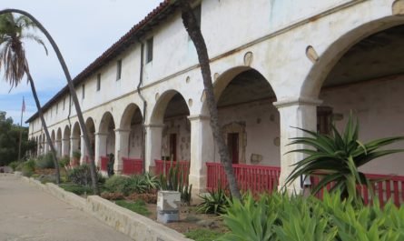 Colonnade Santa Barbara Mission