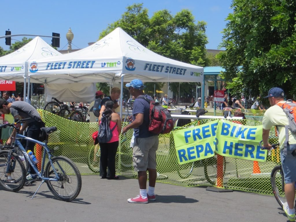 free bike repair at CicLAvia 2015