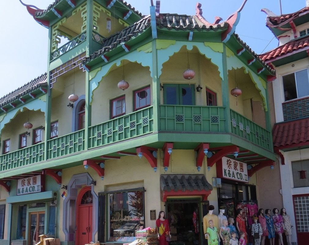 Green building Central Plazaa Chinatown LA