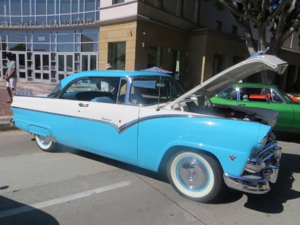 My teenage lovelife in cars at the Pasadena Classic Car Show