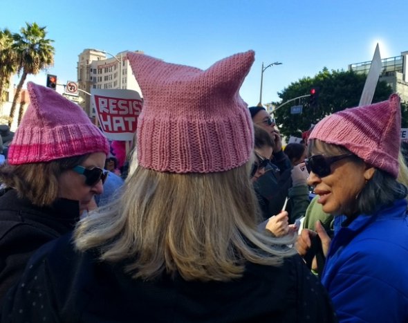 Princess Leia, Jane Fonda and the Clown Trump at the Women’s March in L.A.