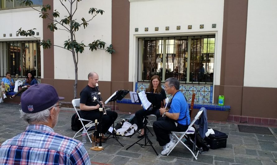Celebrating Bach’s Birthday at Union Station with recorders and a digital organ