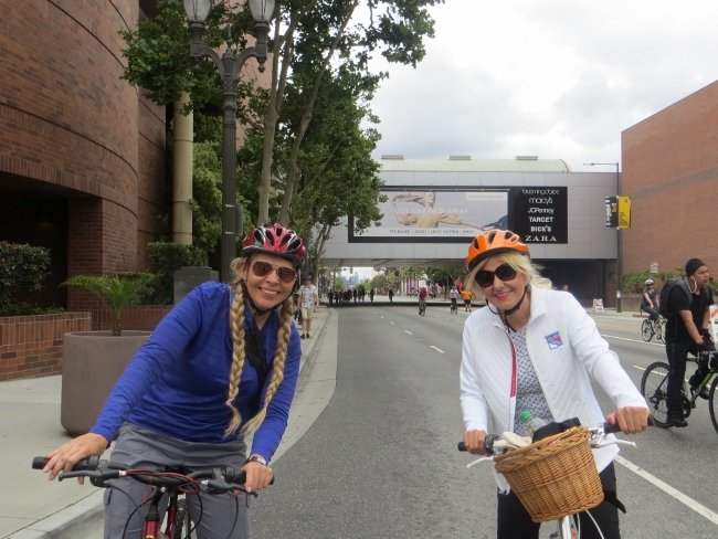 CicLAvia in Glendale under cloudy skies
