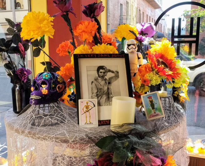 Carrie Fisher altar Day of the Dead 2017