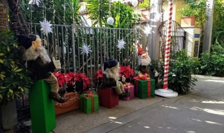 elves at Mission Inn Riverside California
